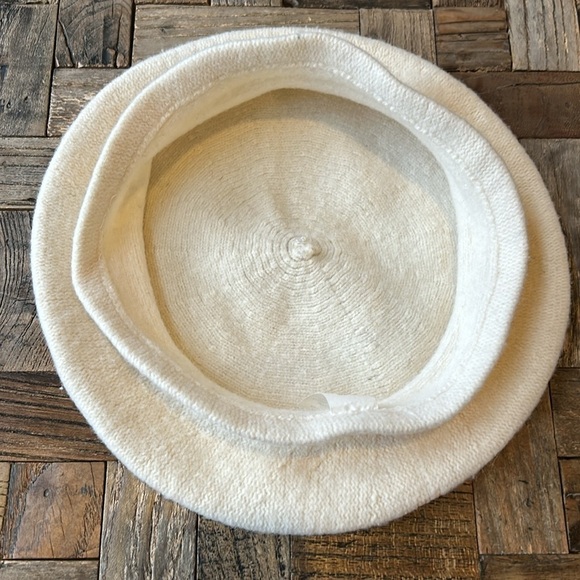 Cream Wool Beret - Picture 3 of 7